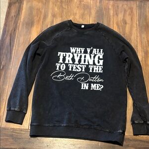 Black Graphic Women's Sweatshirt